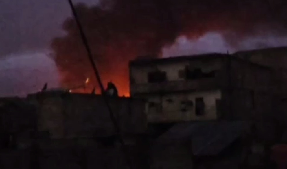 الجيش السوري يدمر مستودع ذخيرة ضخم لتنظيمي "قسد" و"حزب العمال الكردستاني" (PKK) في حي الشيخ مقصود