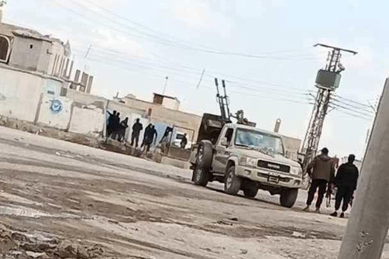 حاجز السباهية غربي مدينة الرقة تعرض لهجومين متتاليين خلال يومين من قبل تنظيم داعش الإرهابي