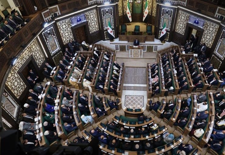جلسة مجلس الشعب السوري التي أُقر خلالها مشروع قانون إلغاء محكمة الإرهاب – سانا