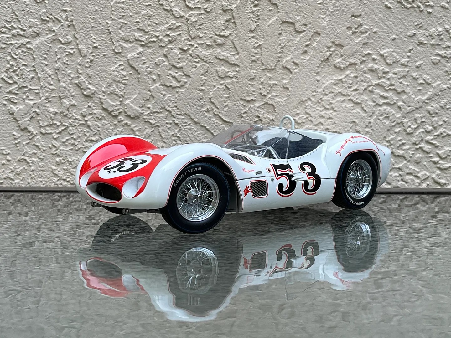 MINICHAMPS 1/18 Maserati Tipo 61CAMORADI Nurburgring 1000km