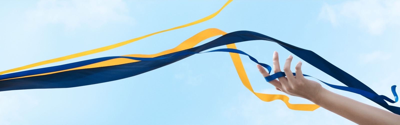 Beneran deh, sebaiknya kalau kirim lamaran, pas foto yang dikirim nggak usah dikasih . Empat BUMN Masuk Daftar Perusahaan Terbaik Dunia untuk