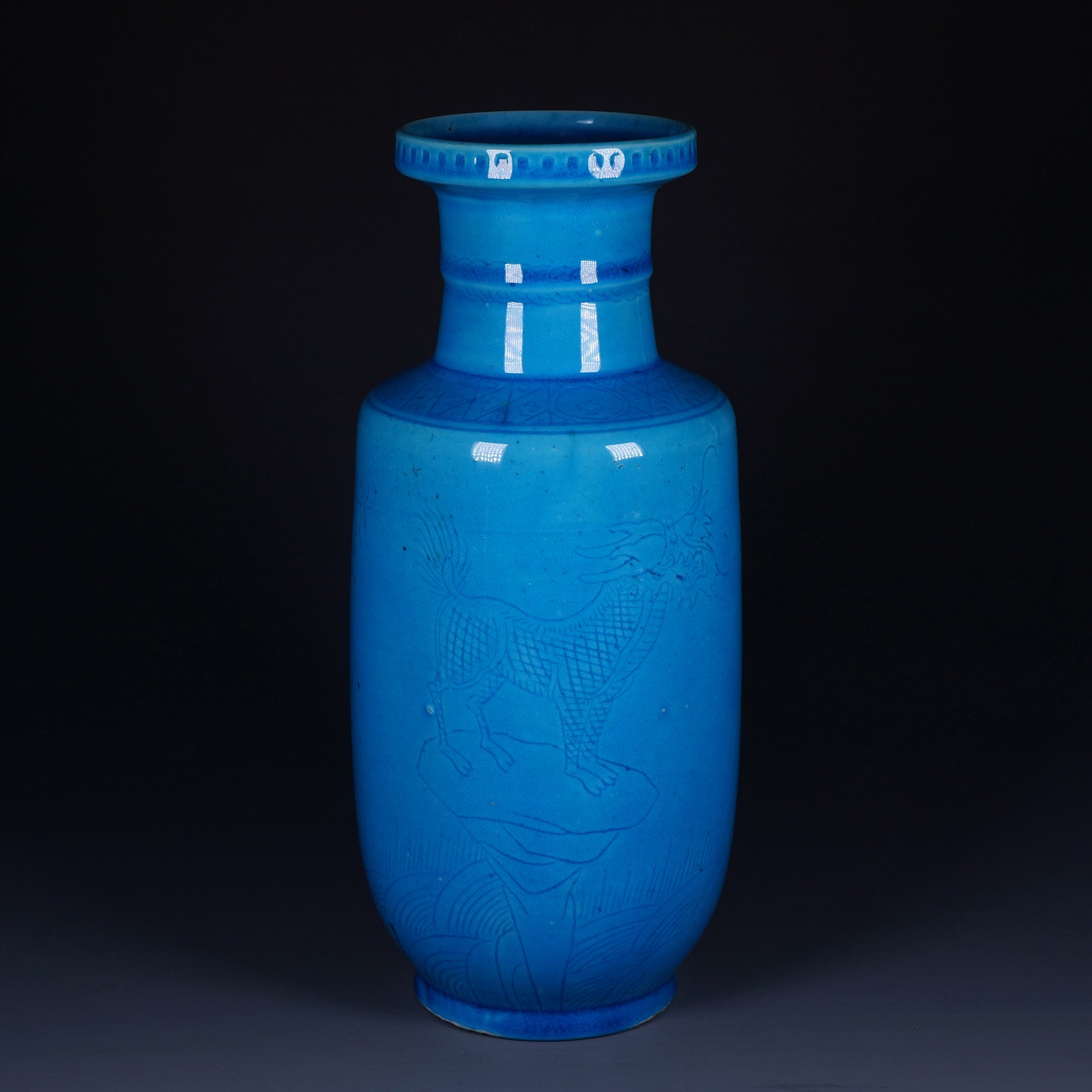 C. 1912-1949 民国 孔雀蓝釉暗刻海兽纹棒槌瓶