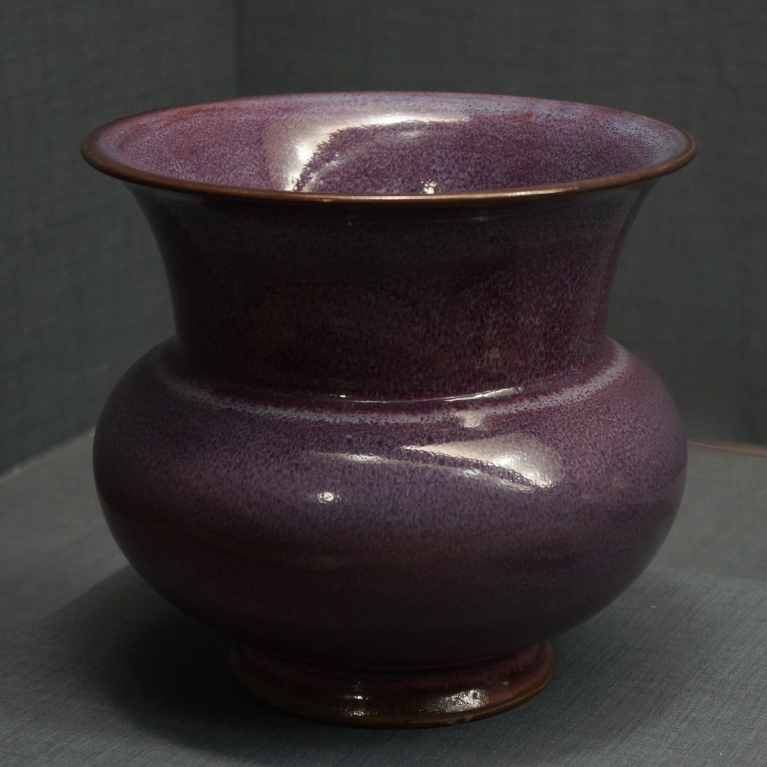 鈞窯 葡萄紫釉 紫紅釉弦文三足炉 唐物 箱付き