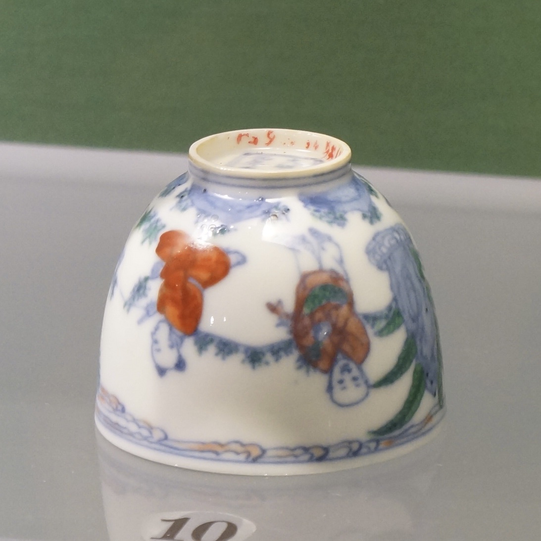 中国陶磁器　明成化　2対　赤絵杯 中国陶磁器 明成化 2対 赤絵杯