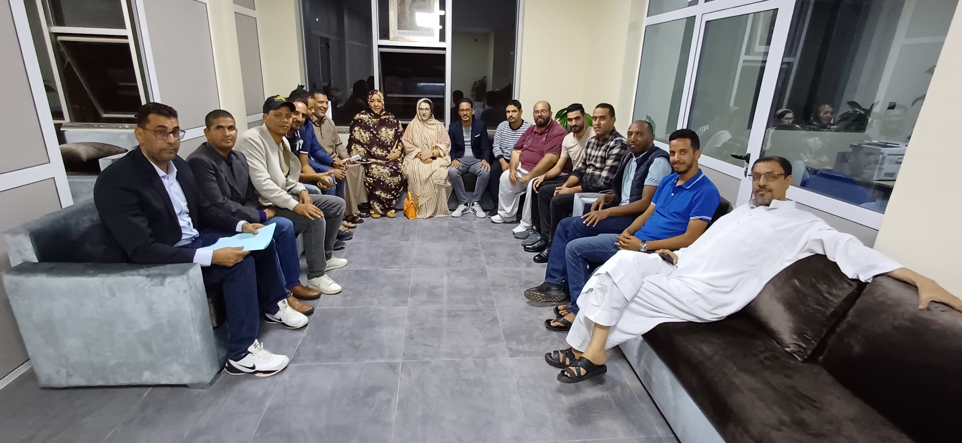 المقاولات الإعلامية بالصحراء