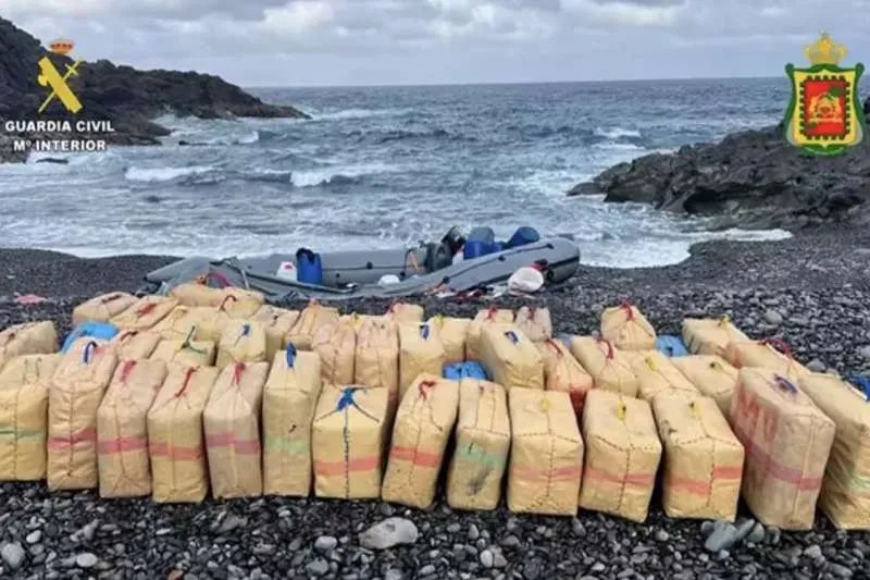 بتنسيق مع الديستي، الحرس المدني الاسباني يصادر 1610 كلغ من المخدرات