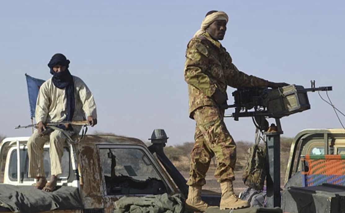 أوكرانيا : ساعدنا الطوارق في مواجهاتهم ضد “فاغنر” شمال مالي