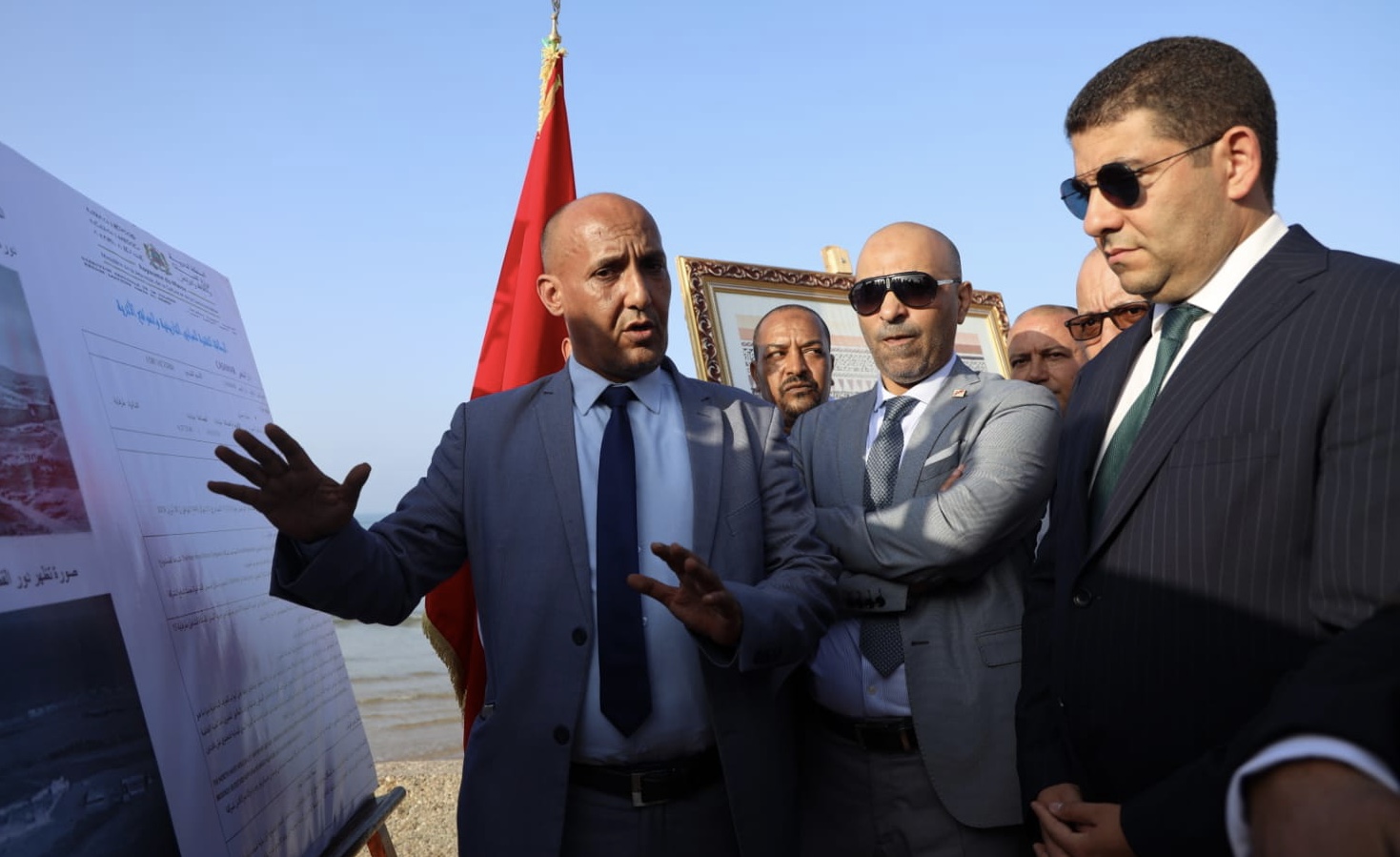الوزير بنسعيد في زيارة ميدانية لإقليمي العيون و طرفاية