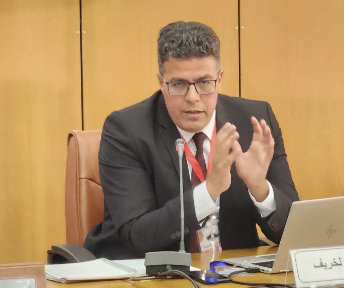 لخريف يهدد بإضراب مفتوح بالعيون احتجاجاً على قرار إداري مثير للجدل