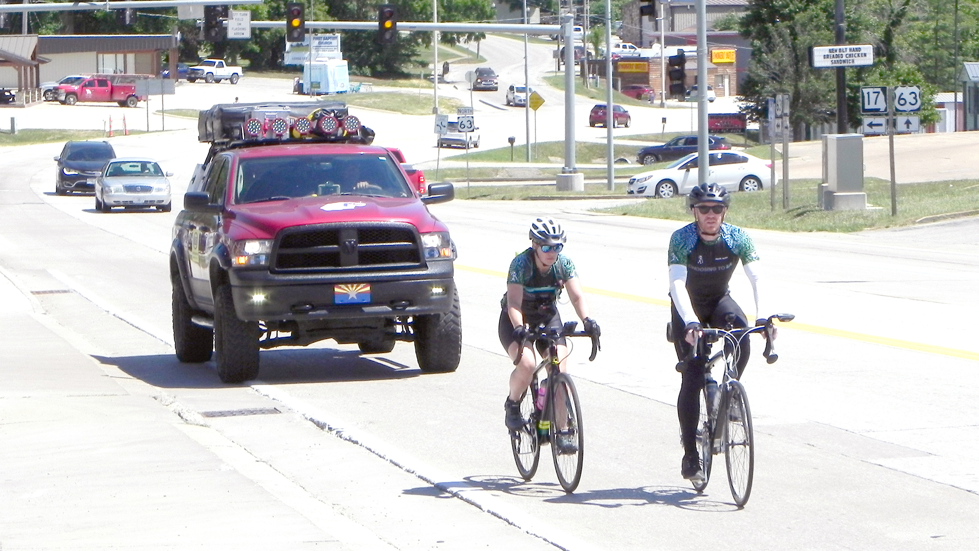 picture of bicyclists
