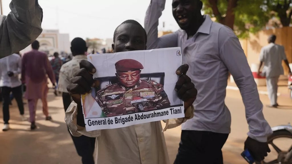 EU Condemns Arrest of Niger Ministers by Putschists