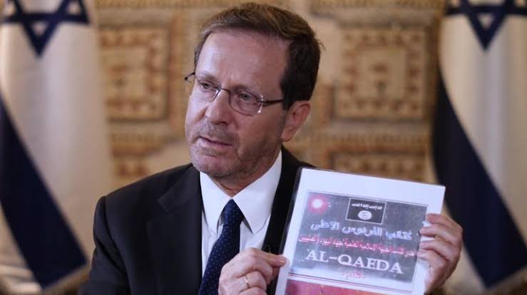 Israeli President Shows ‘proof’ Claiming Hamas is Planning to Create Chemical Weapons