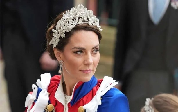 Kate Middleton Hospitalised After Abdominal Surgery