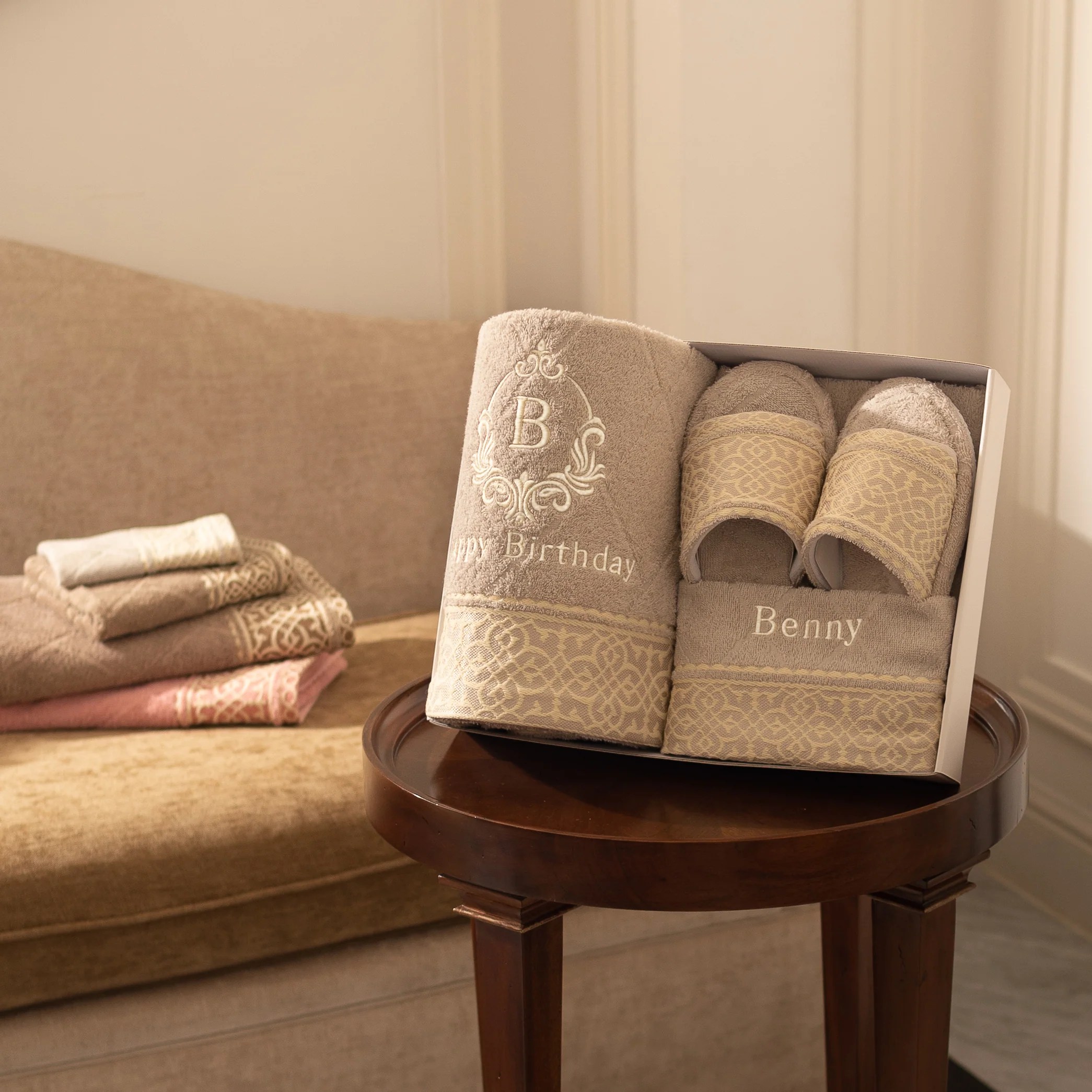 Premium Set Howel And Co - Modern Vintage Image - Mobile