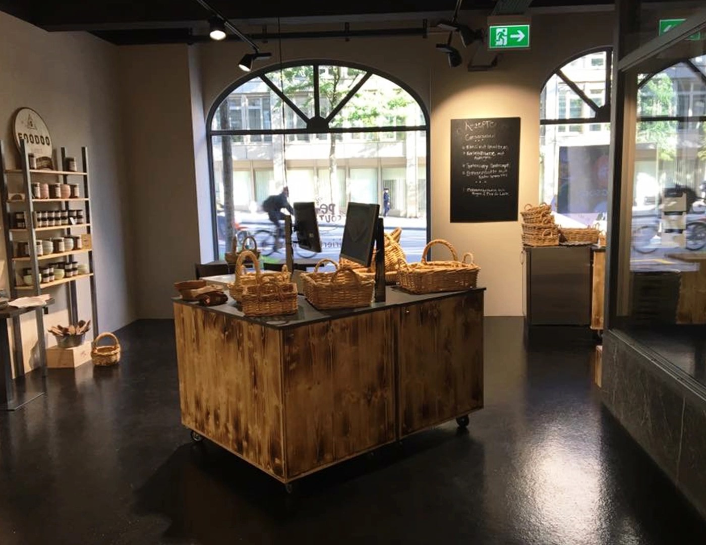 PetitCouton, Bern - Messebau und Live Kommunikation - hplus gmbh