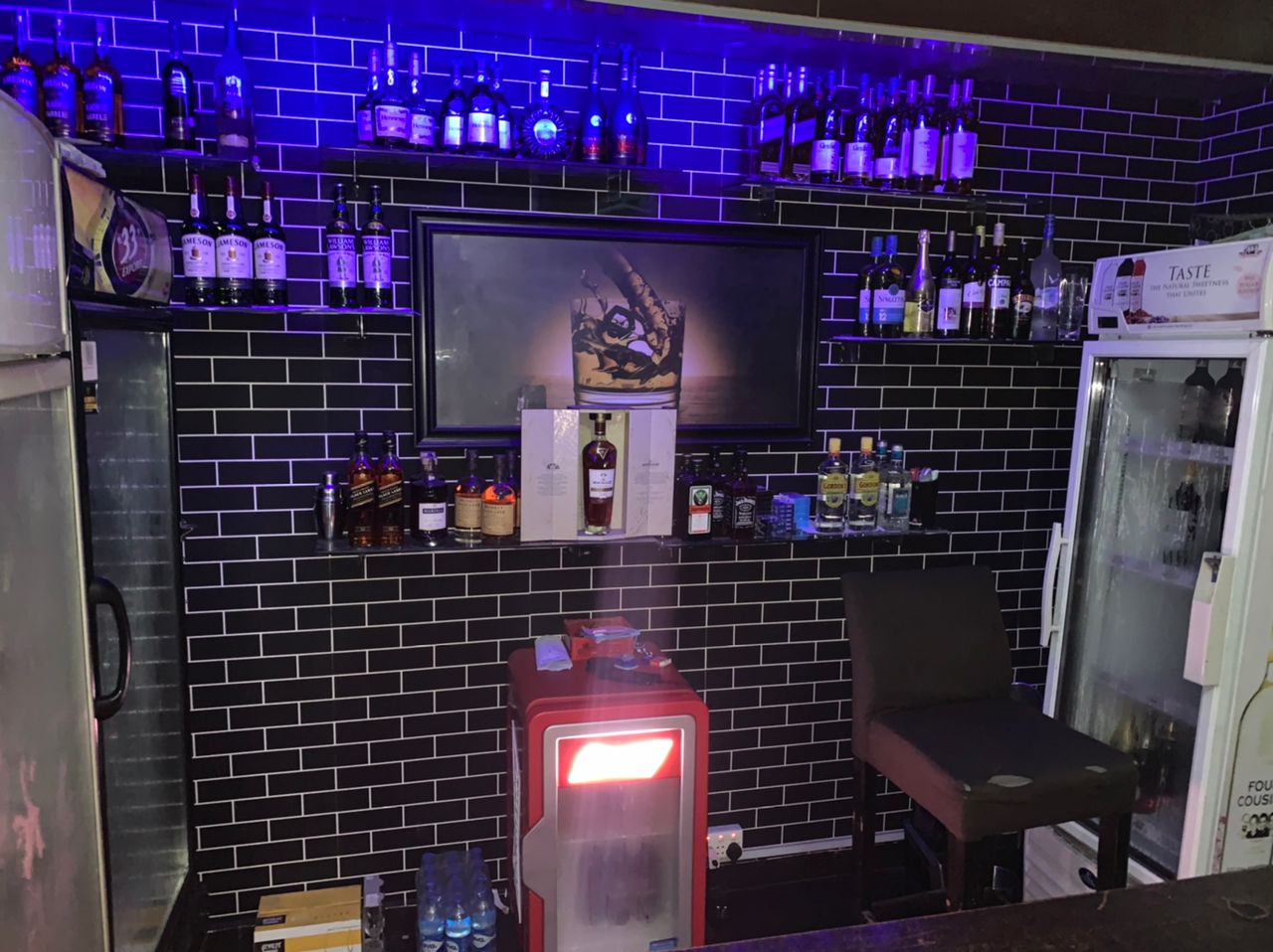 Modex Hotel (Apartment 22) - Bar