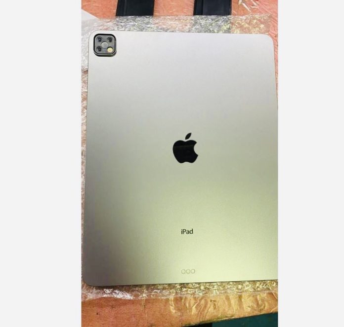 В Сети показали iPad Pro с тройной камерой