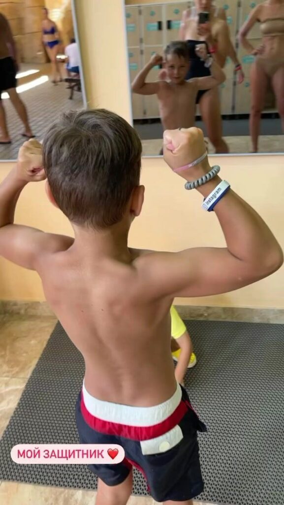 Ксения Мишина после расставания с Эллертом отправилась на встречу со своей "женской сутью"