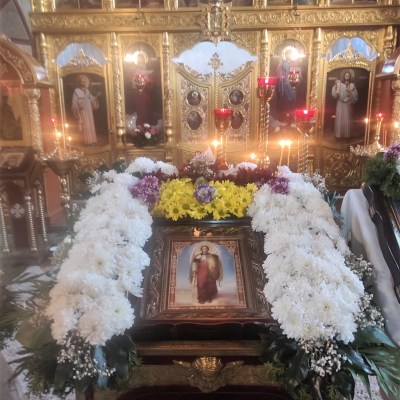 Праздничная Божественная Литургия в день престольного праздника