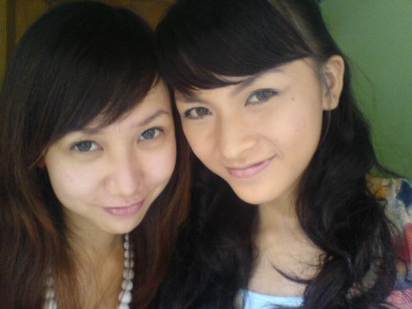 Biodata lengkap donita isteri adi nugroho, lengkap dengan agama, foto dan karir. 11 April 2012 Blognya Hsf Multimedia Cell Net