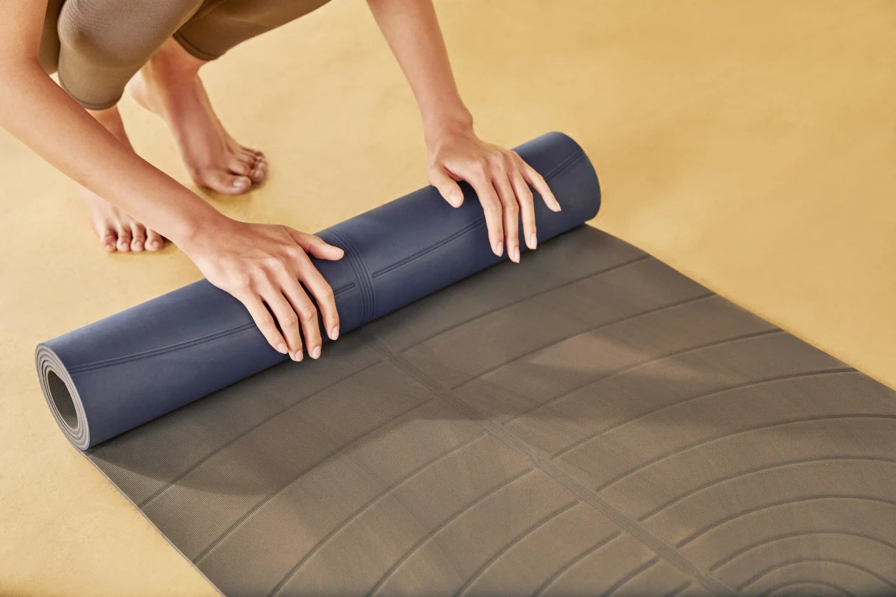 How To Clean A Rubber Yoga Mat Daily Care Deep Clean Grip Tips How To Clean A Rubber Yoga Mat Daily Care Deep Clean Grip Tips.webp