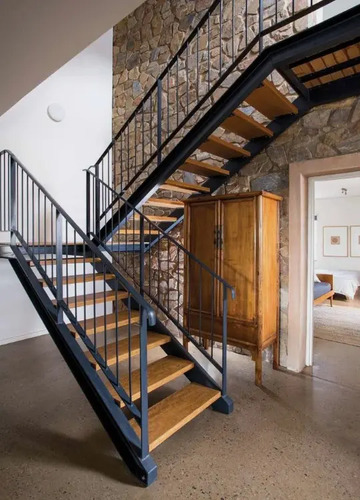Fabrcion E Instalacion De Escaleras En Metal Madera Etc Mercado Libre