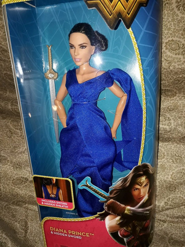 Muneca Wonder Woman Mujer Maravilla Vestido Espada Nueva Mercado Libre