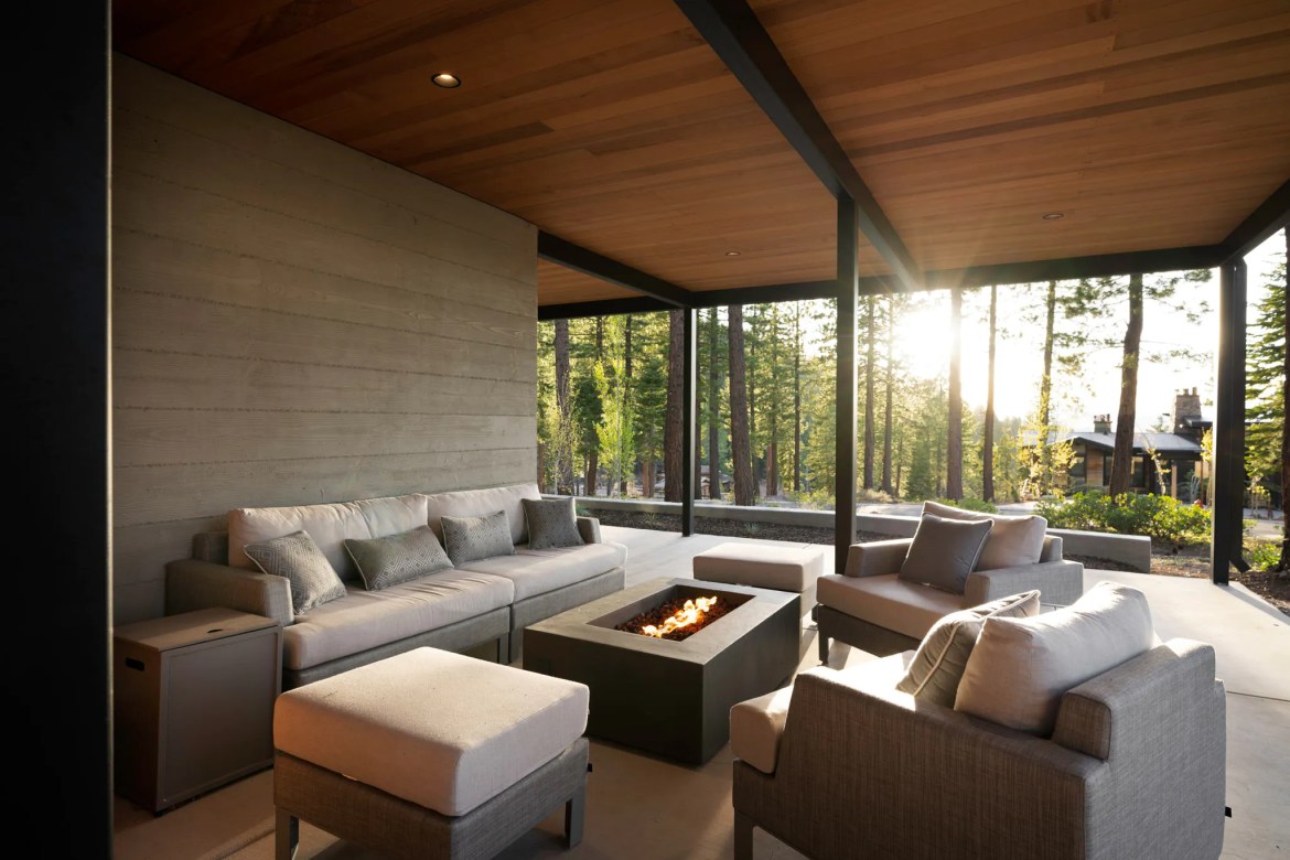 The best way to spend your winter vacation: A luxury mountain escape in Tahoe! – Presented by Wander Tahoe Slopes