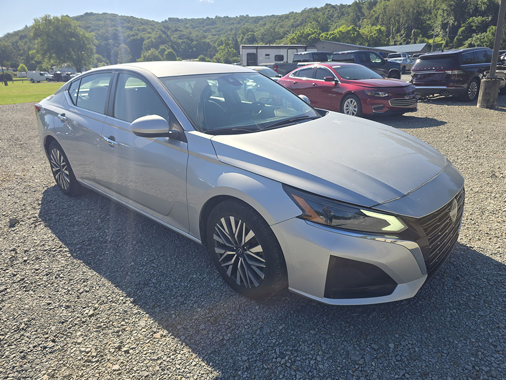 2023 Nissan Altima SV
