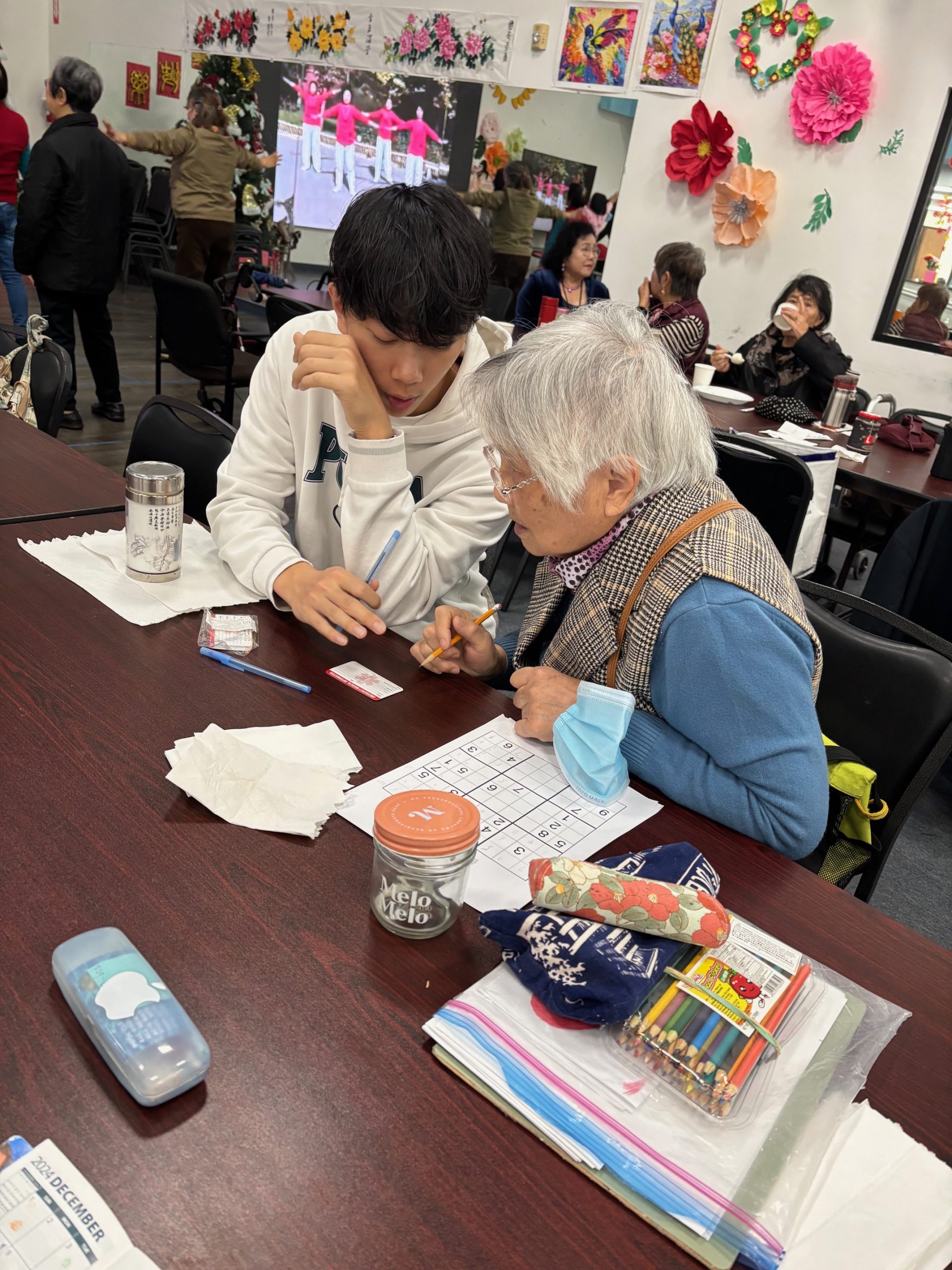 Making Emergency Cards with the Seniors