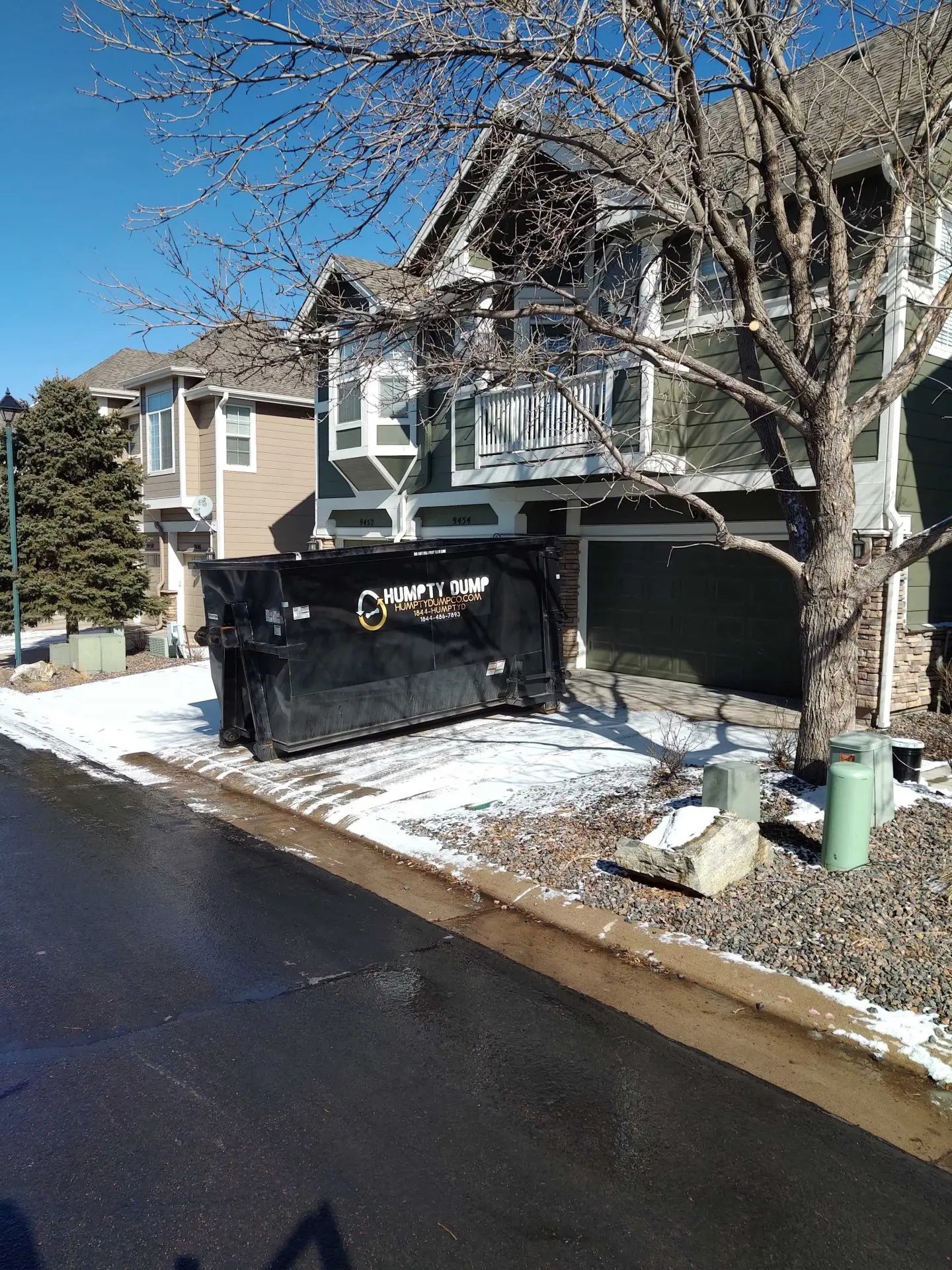 Projects That Benefit From a Roll-Off Dumpster Rental in Aurora, CO