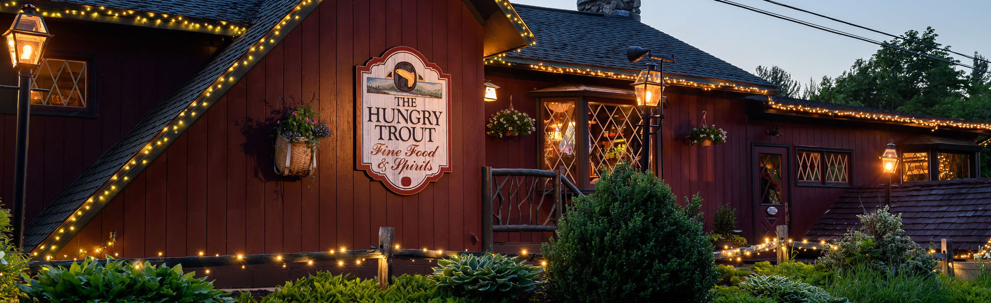 Adirondack resort restaurant photo