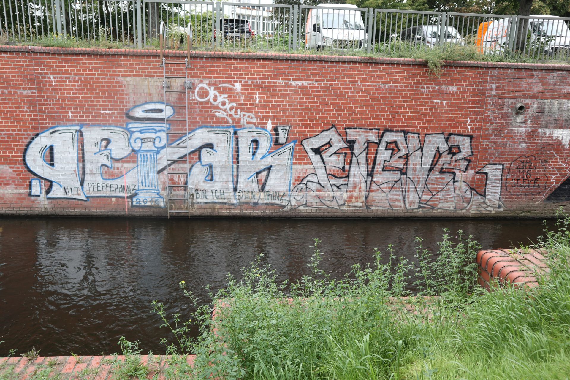 Berlin Graffiti Bombing