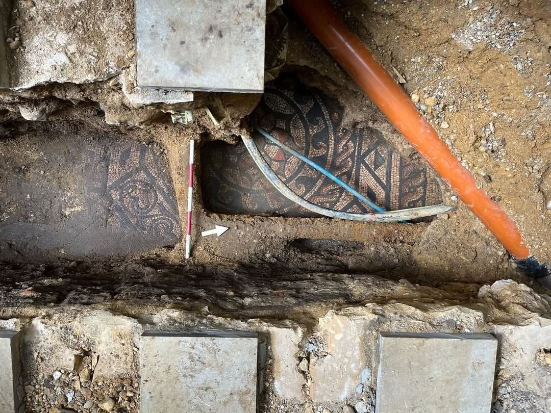 Stunning Roman mosaic found under the British Mall