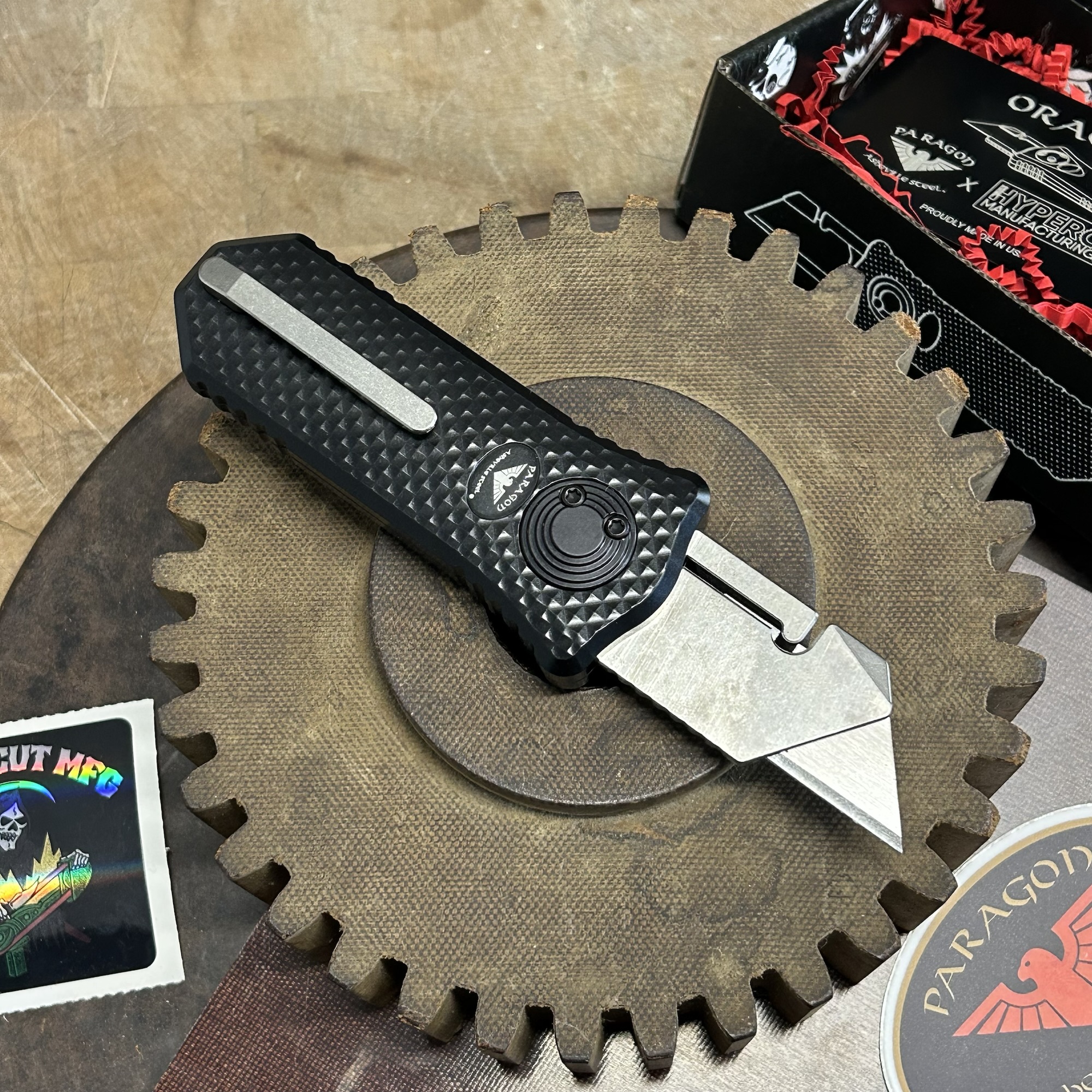 Oracle - Gravity Razor Knife - Crosshatch/Stonewash -
