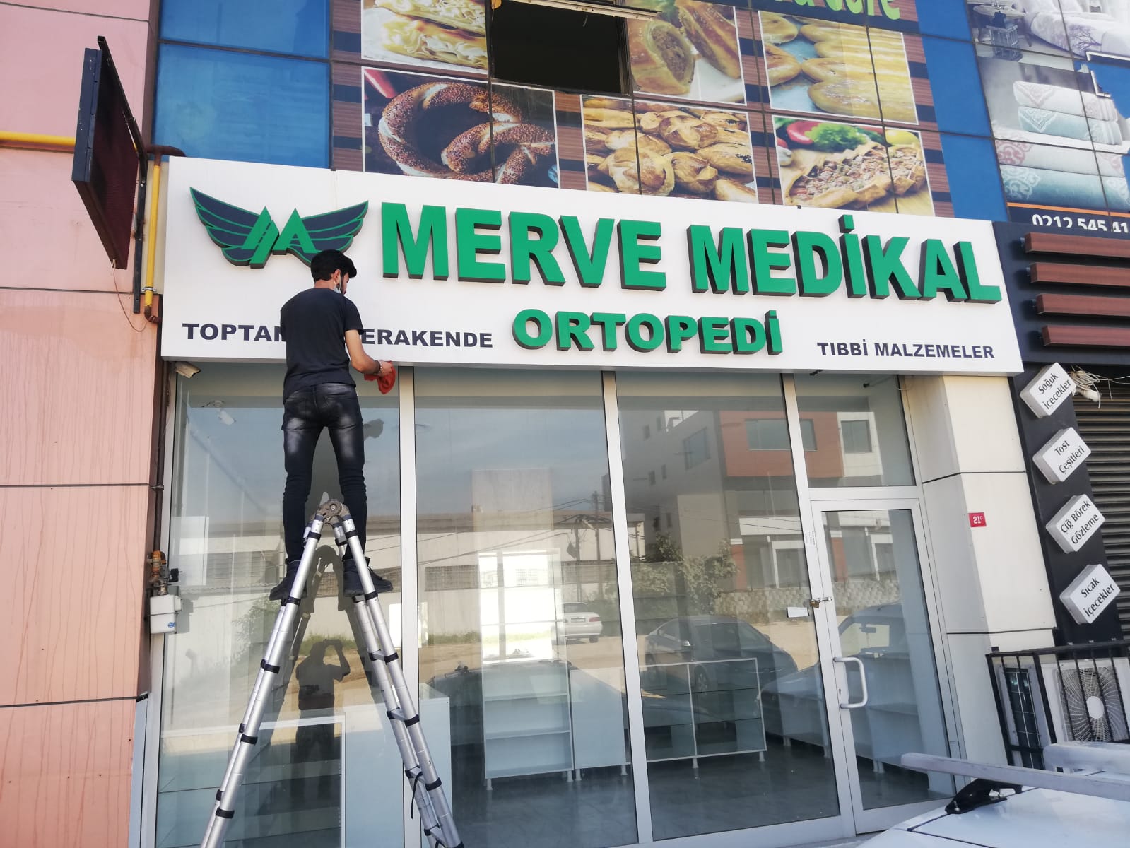 ışıklı kutuhar tabela görseli