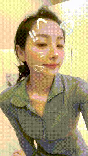 云盘高质露脸泄密！日常穿衣是淑女，脱光秒变荡妇，自慰吃鸡圣水调教，还满脸笑容 - 截图6