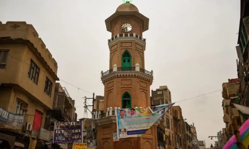 پشاور میں خواتین پر تیزاب پھینکنے کی سی سی ٹی وی فوٹیج سامنے آگئی