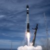 El increíble ascenso de Electron Rocket Lab: el cohete que ya suma más de 50 lanzamientos y que ahora apunta a la reutilización