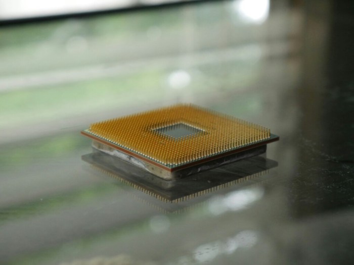 &iquest;A qu&eacute; se debe el &eacute;xito del Ryzen 7 9800X3D? AMD ha cogido todo lo bueno de Intel y se lo ha quitado de las manos 