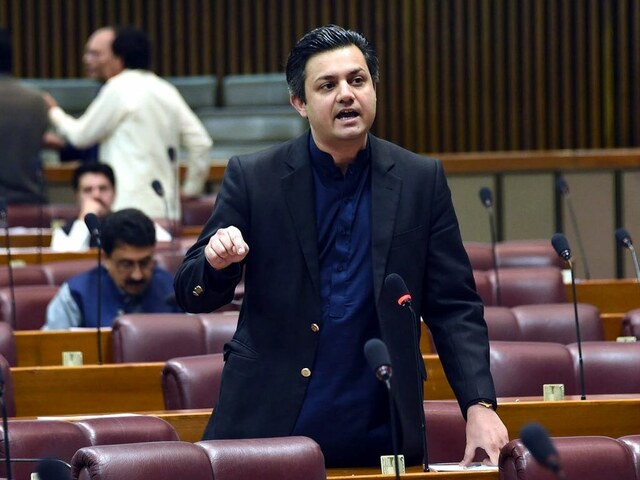 Hammad criticises govt’s economic policies