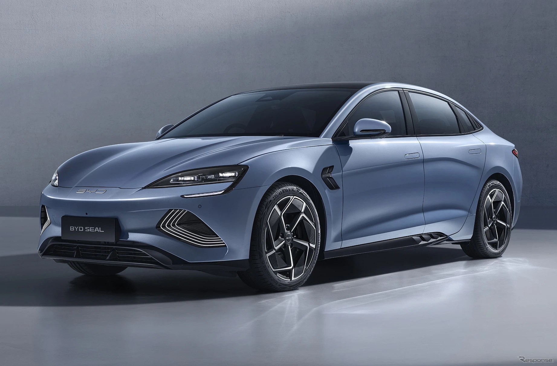 С начала 2023 года BYD активно развивает продажи легковых автомобилей на 