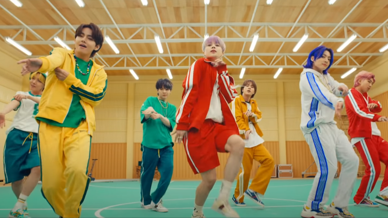 Bts, bts dna, bts fire, bts run, bts gogo, bts dope, bts live, bts lyrics, bts save me, bts crack, bts fake love live, bts fake love, bts songs, bts anpanman, bts album, bts asmr, bts as vines, bts. Bts Releases New Song Butter And Fans Can T Get Enough Music Images