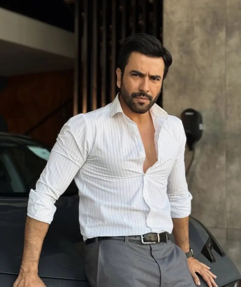 Junaid Khan's Powerful Message: Embracing Vulnerability as a Man (2025)