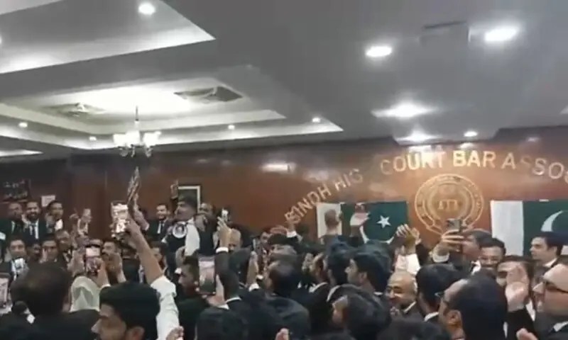 Lawyers Protest Against 27th Amendment at Sindh High Court - Full Coverage (2026)