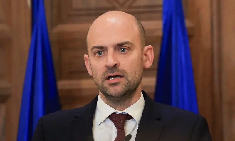 European Diplomats Defend UN Expert: France's FM Urged to Retract Remarks Against Albanese (2026)