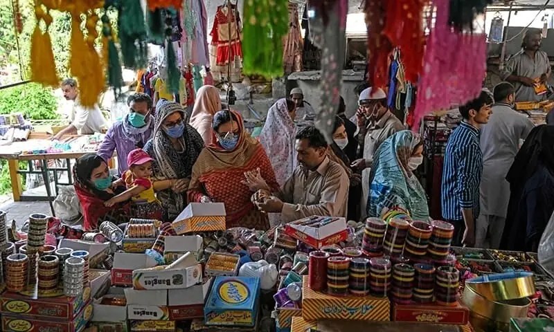 Pakistan's Energy Conservation Measures: Impact on Markets and Malls (2026)