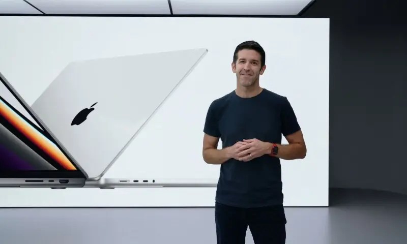 Apple's New CEO: John Ternus and the Future of AI and Foldable Phones (2026)