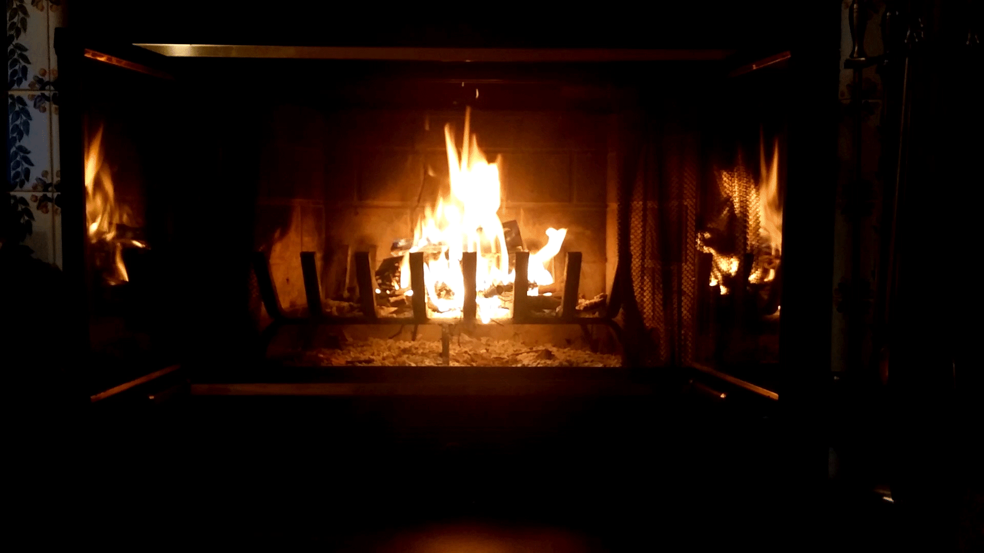 I Actually Feel Warm Christmas Fireplace Fireplace Video Fireplace Yule Log