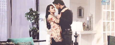 Mr.khan for ur kind info i m mrs.zoya asad ahmed khan and on my first . Zoya Farooqui Asad Ahmed Khan Gif Find On Gifer